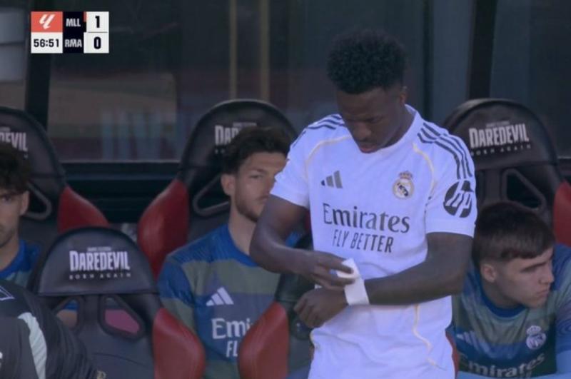 Jugador hondureño sufre por la derrota de Real Madrid y señalan al culpable; otro lloró