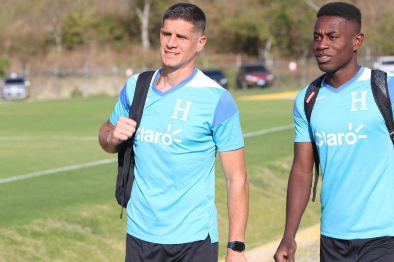 Honduras entrenó ya pensando en Costa Rica con varias sorpresas