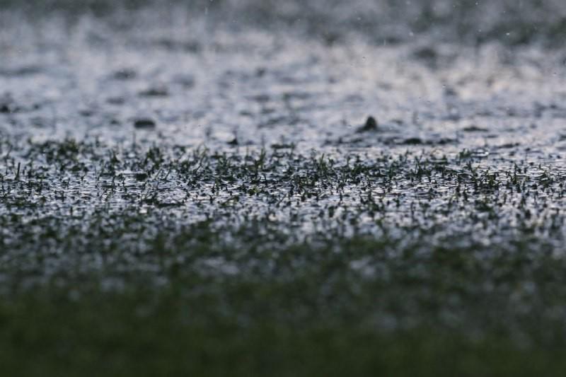 Con clima lluvioso y cancha mojada, así se jugará el Honduras vs Cuba