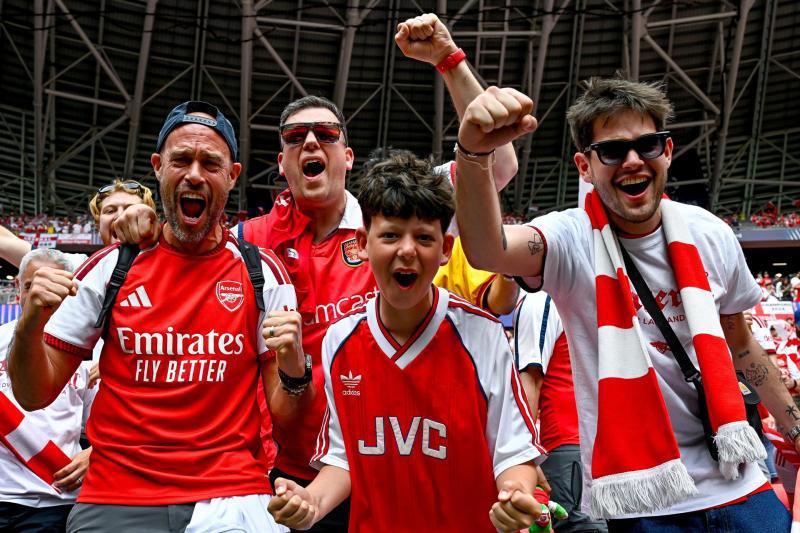 Villanos del Arsenal, polémica en el VAR, héroe del partido y PSG celebra en Champions League