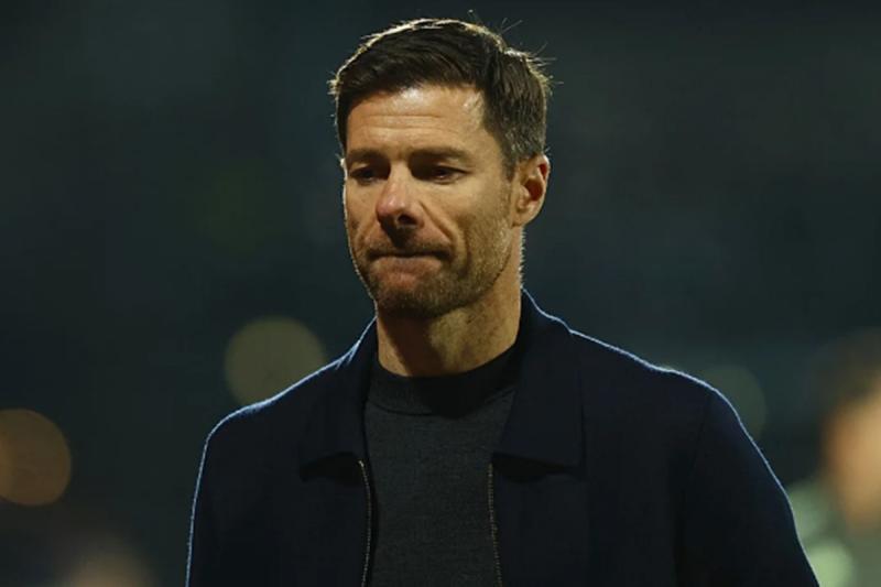 Jugadores del Real Madrid buscan la salida de Xabi Alonso: Destapan la lista de inconformes