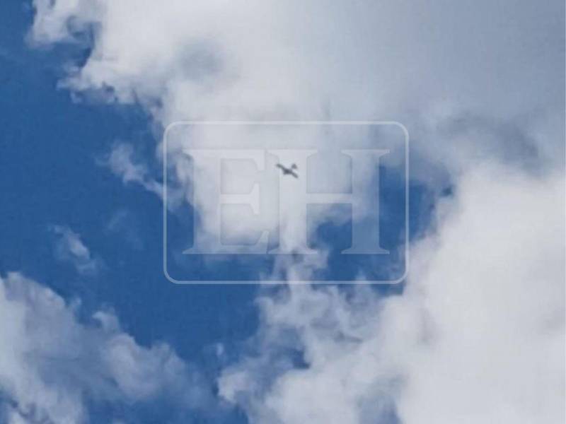 Las aeronaves cargadas con droga, al ver a las autoridades, buscan otras rutas, alejándose del país.