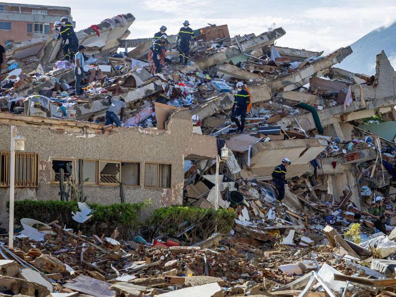Entre los escombros, rescatistas nacionales e internacionales siguen buscando más víctimas de los terremotos. A continuación, lo que se sabe sobre los fallecidos y sobrevivientes.