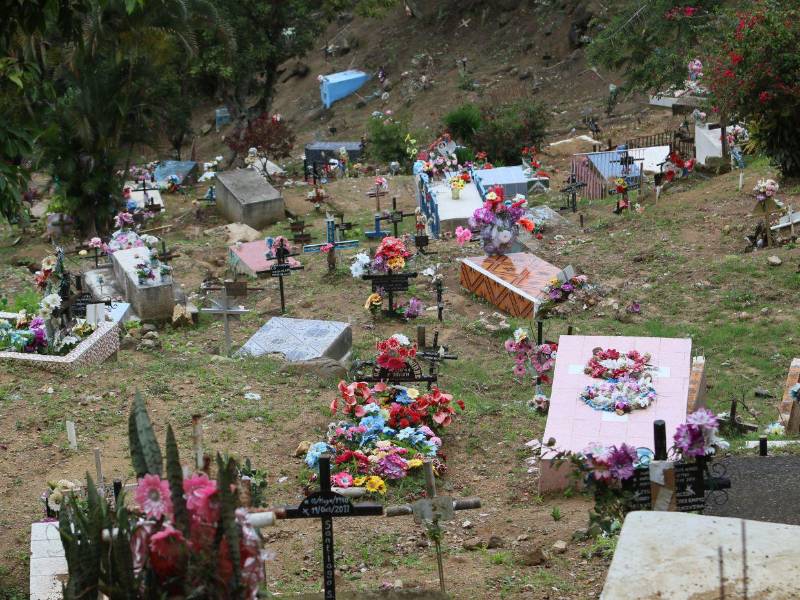 Tres de los cinco cementerios municipales ya no permiten adquirir nuevos lotes, pero siguen activos para quienes ya compraron.