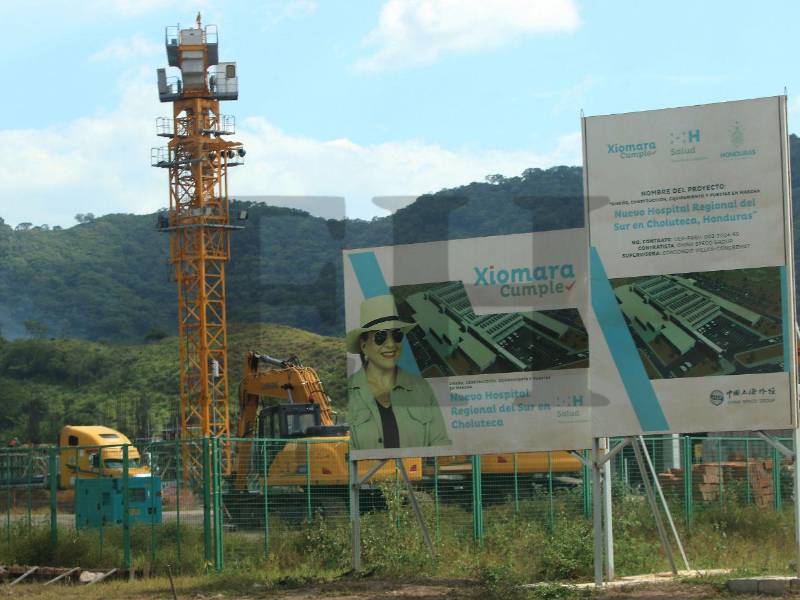 EL HERALDO intentó ingresar a las instalaciones del Hospital del Sur, pero los encargados del proyecto lo impidieron.