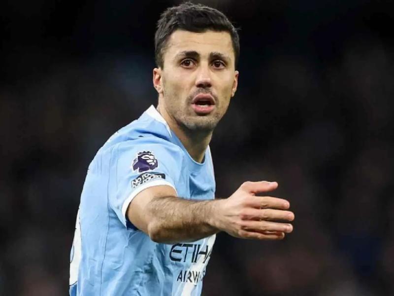 Real Madrid quiere fichar al peor enemigo de Vinicius: La difícil decisión que tomó Florentino