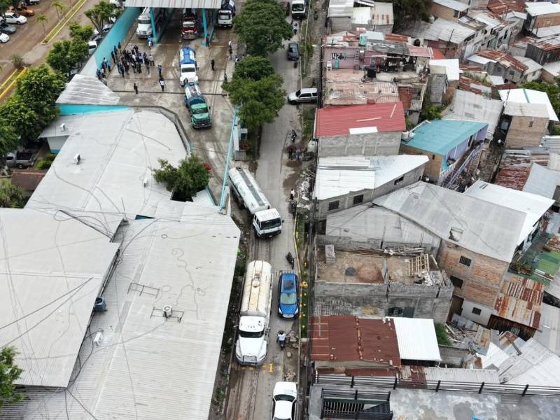 Hasta la fecha la UMAPS reporta haber distribuido un poco más de 2.3 millones de galones de agua, para contrarrestar la crisis de agua que sufre la capital.