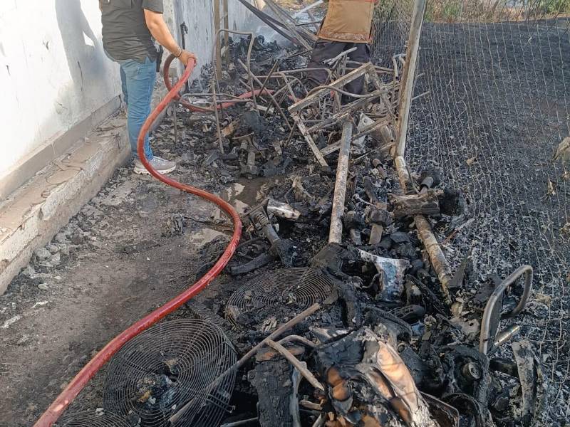 Un incendio provocado por manos desconocidas causó daños materiales en las instalaciones del Centro de Emergencias y Coordinación de Operaciones (CECOP) del 911 en Choluteca.