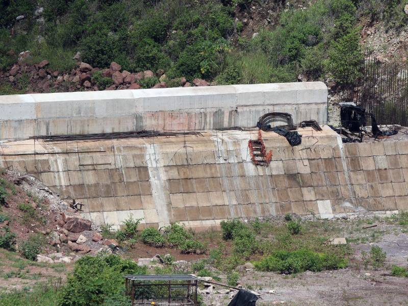 Las obras están abandonadas desde noviembre del 2024, cuando despidieron el persomnal que se encontraba trabajando.