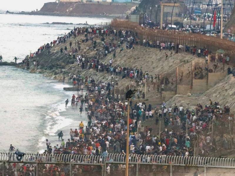 Crisis. La Guardia Civil española dijo haber contabilizado al menos 18 cadáveres de personas que habrían intentado entrar a nado en Ceuta, durante la entrada masiva de personas procedentes de Marruecos.