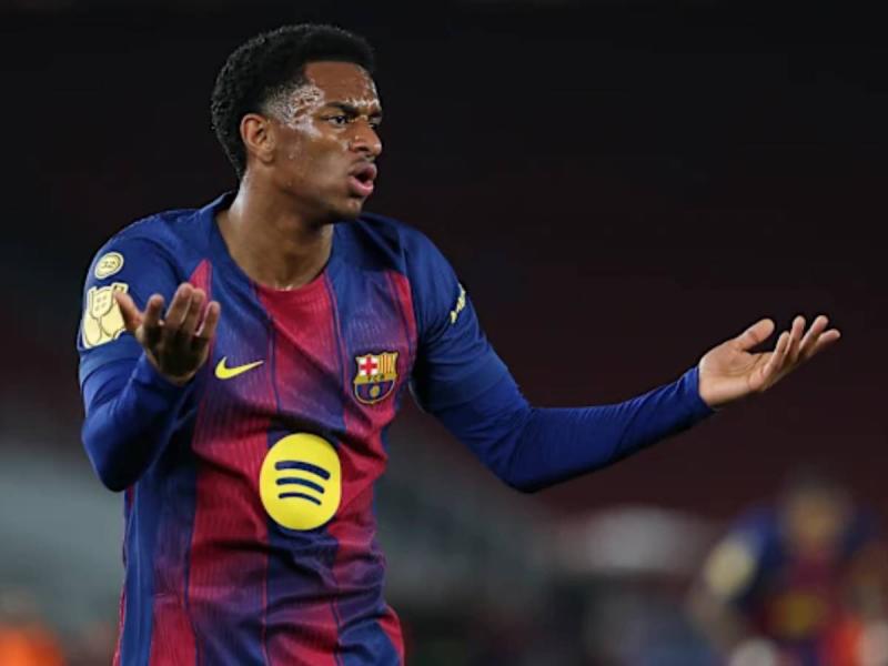 Hansi Flick en alerta por las bajas: Alineación del Barcelona ante Newcastle en Champions