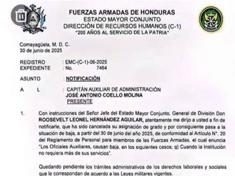 La notificación oficial en la que se notifica la baja del capitán José Antonio Coello Molina, establece que ya no pertenece a la institución a partir del 30 de junio de 2025.