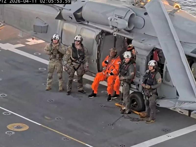 Victoriosos llegaron a la Tierra la primera mujer en orbitar la Luna, Christina Koch; la primera persona afroamericano, Victor Glover, y el primer no estadounidense en acompañar una misión de la NASA, el canadiense Jeremy Hansen.