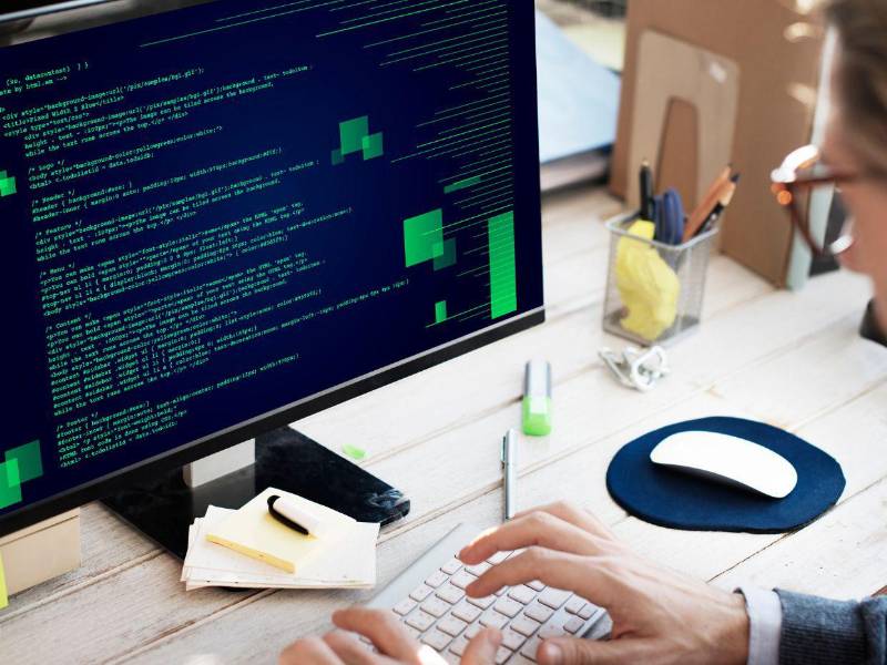 Los programas informáticos (software) conquistaron el mundo y ahora la IA ha comenzado a conquistar el software.