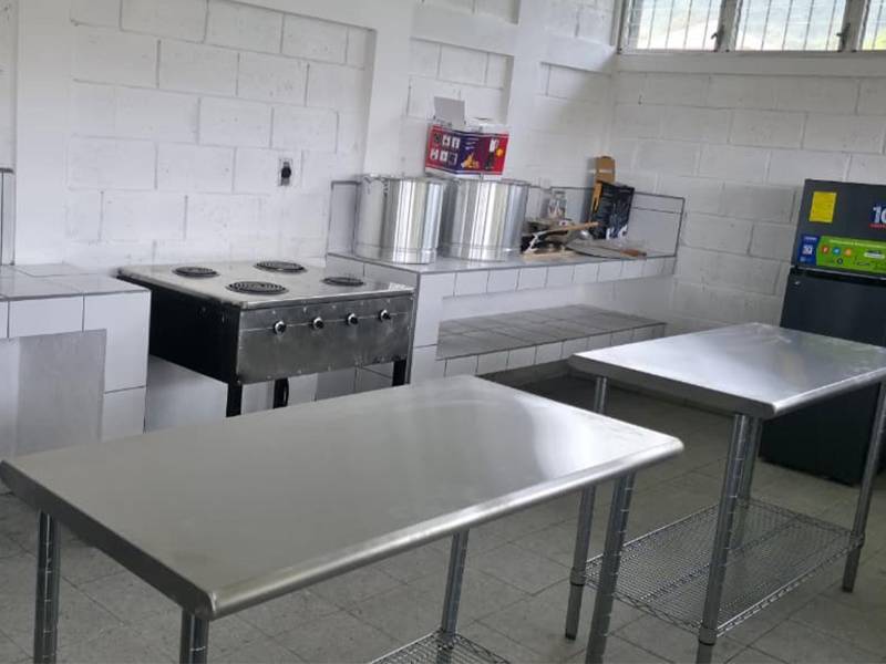 La inversión supera los cinco millones de lempiras, beneficiando a más de 150 centros escolares.