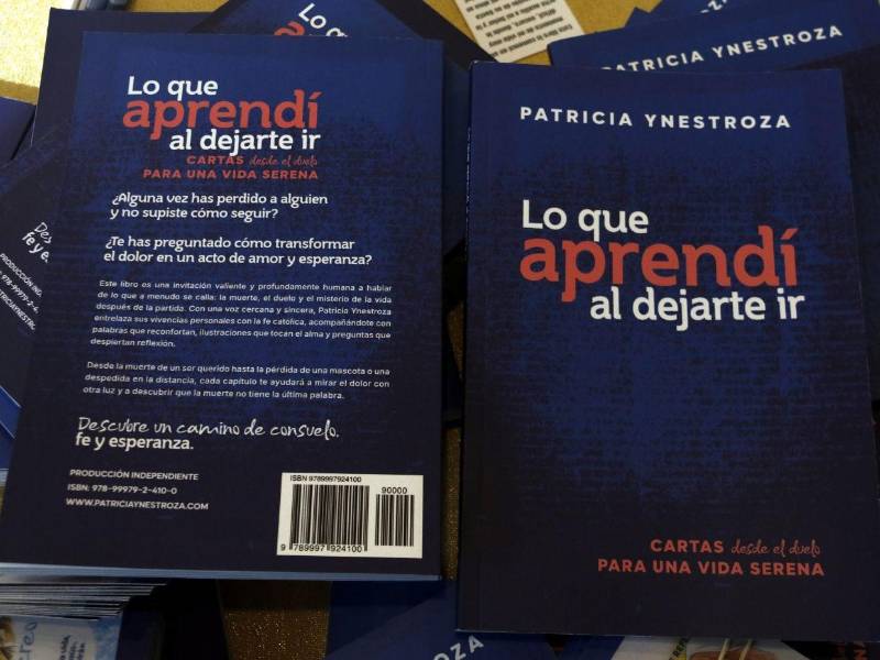 Lo que aprendí al dejarte ir está disponible en Amazon.