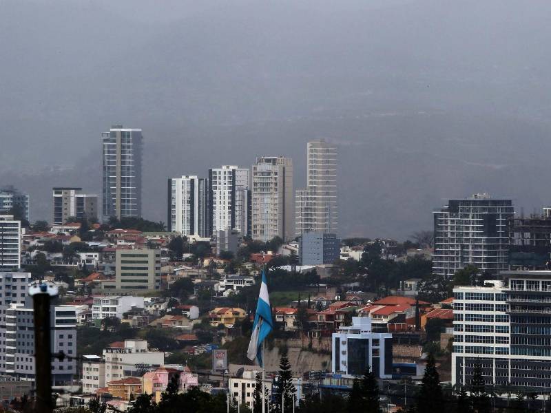 Entre jueves y viernes, se esperan lluvias y lloviznas en varias regiones del país; en Tegucigalpa las temperaturas se mantendrán frescas.