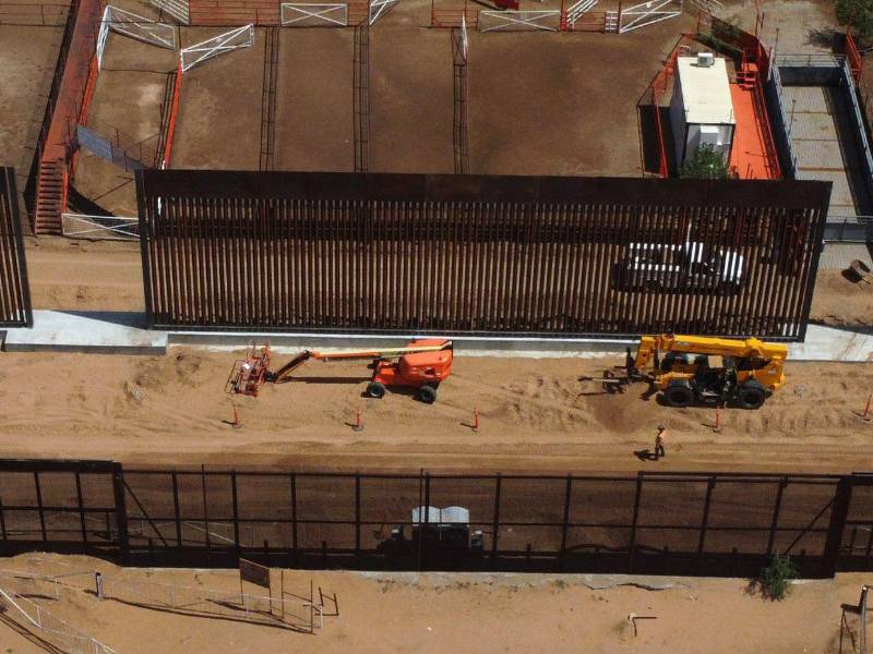 Los Estados Unidos está construyendo un segundo muro en la frontera.