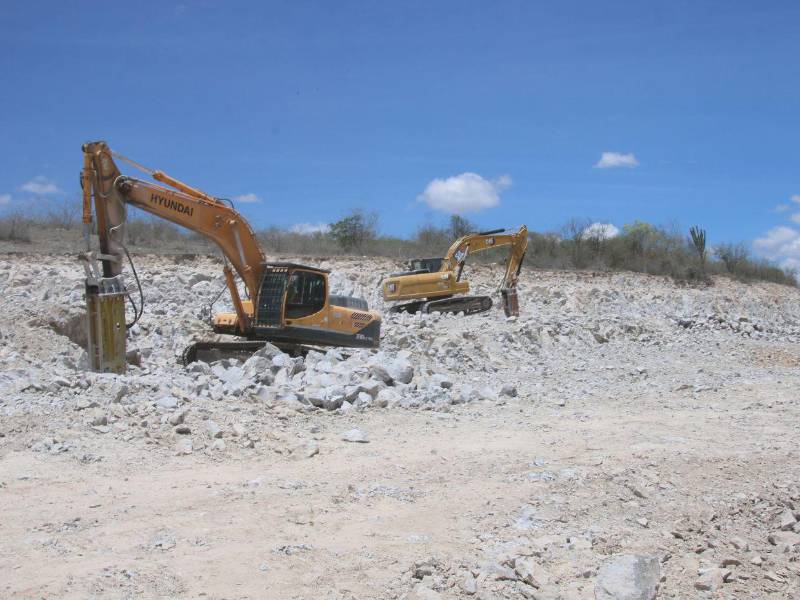 El anillo vial hacia la salida sur registra mínimo progreso debido a la falta de indemnización de terrenos y complicaciones operativas.