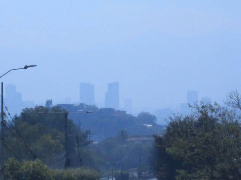 Tegucigalpa y Comayagüela registran aire insalubre este 11 de mayo, según monitoreos de la AMDC y la plataforma internacional IQAir.