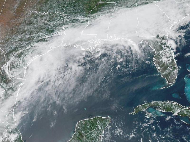 Arthur, primera tormenta de la temporada atlántica, provoca alertas en el sur de Estados Unidos.