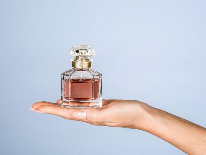 ¿Puede un perfume hacerte más atractivo? Esto dice la ciencia