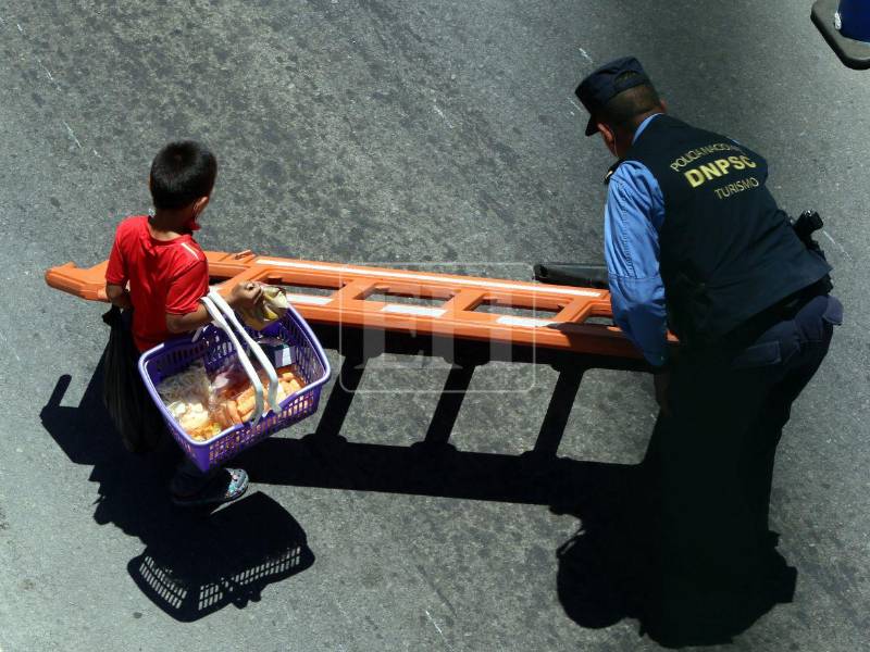 El trabajo infantil ha sido normalizado en la sociedad hondureña. Muchos ciudadanos no se escandalizan, sino que actúan con indiferencia.