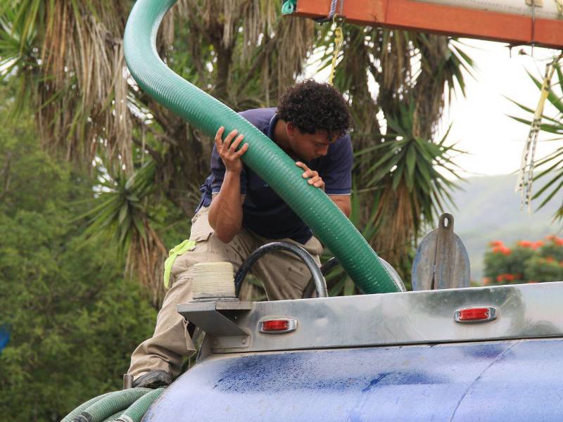 En 2.6 lempiras se factura el barril de agua a las cisternas en los llenaderos de la UMAPS.