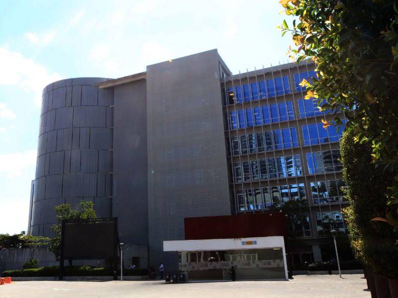 La nueva Casa Presidencial, establecida en el Cuerpo Bajo D del Centro Cívico Gubernamental (CCG), tiene más de siete años de estar abandonada.