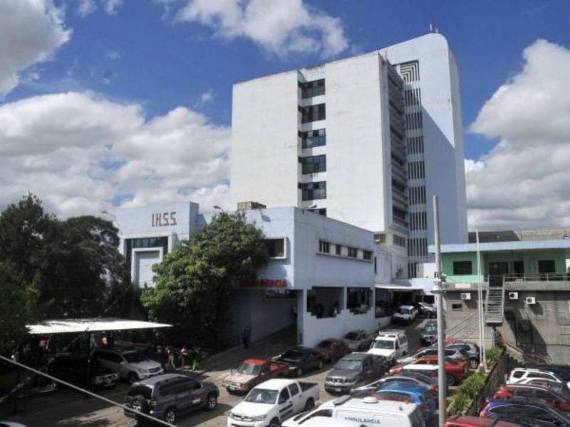En las últimas semanas los derechohabientes del IHSS denunciaron la falta de medicamento y daño en el equipo médico en el Hospital de Especialidades, ubicado en el Barrio La Granja.