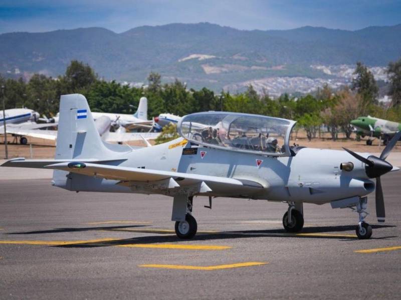 Con una inversión que supera los 73 millones de lempiras, la Fuerza Aérea recuperó uno de los cuatro Tucanos operativos.