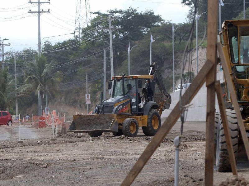 Más de cinco proyectos considerados megaobras continúan en ejecución en la capital, y serán finalizadas durante el primer trimestre del 2026.