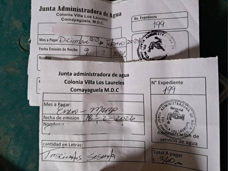 Los pobladores mostraron que pagaban por recibir agua potable, pero nunca llegaba pese a las constantes solicitudes a la junta de agua de Villa Laureles; con la sequía, la situación es peor.