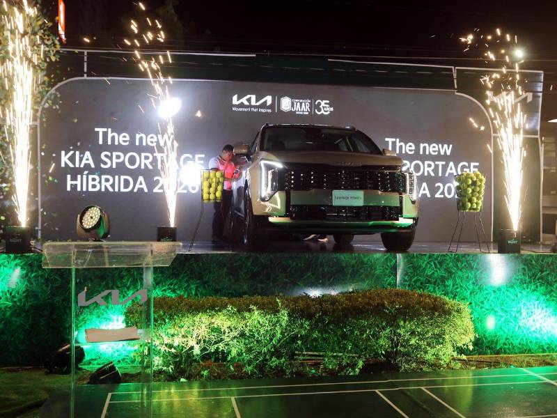 La nueva Kia Sportage Híbrida deslumbró a los asistentes durante su presentación en el Kia Open 2026.