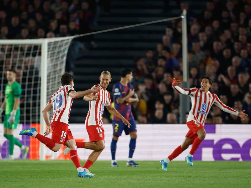 Imágenes del desarrollo del partido.