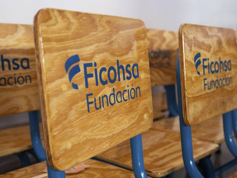 Fundación Ficohsa mantiene su compromiso de impulsar el desarrollo sostenible a través de la educación, el emprendimiento y la inclusión financiera.