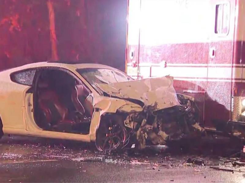 De acuerdo con el reporte preliminar, tanto el alcohol como la velocidad parecen haber sido factores en el accidente.