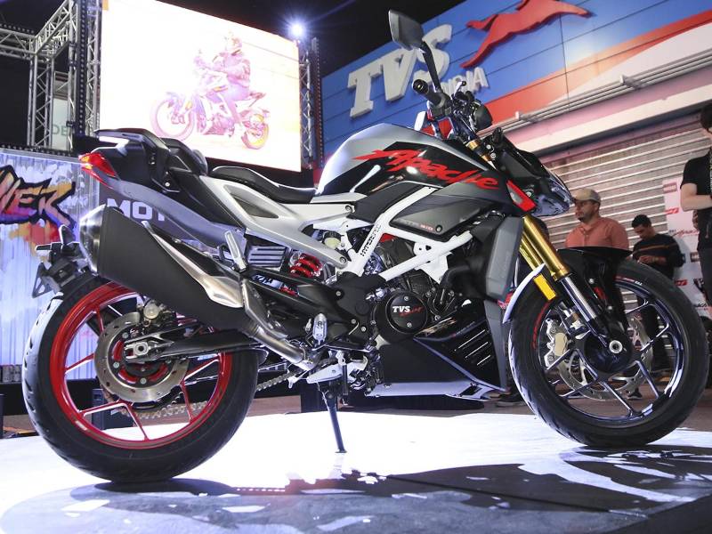 La Apache RTR 310 destaca por su diseño inspirado en cyborg, pensado para capturar miradas en cada viaje.