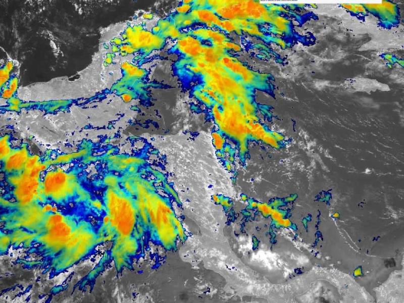 Las autoridades mantienen vigilancia sobre las zonas vulnerables a inundaciones y deslizamientos, ante la posibilidad de que las lluvias continúen durante las próximas horas.