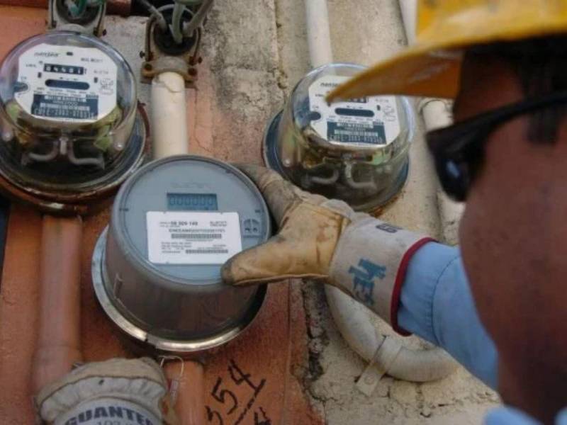 Unas 292,000 solicitudes de medidos permanecen pendientes.