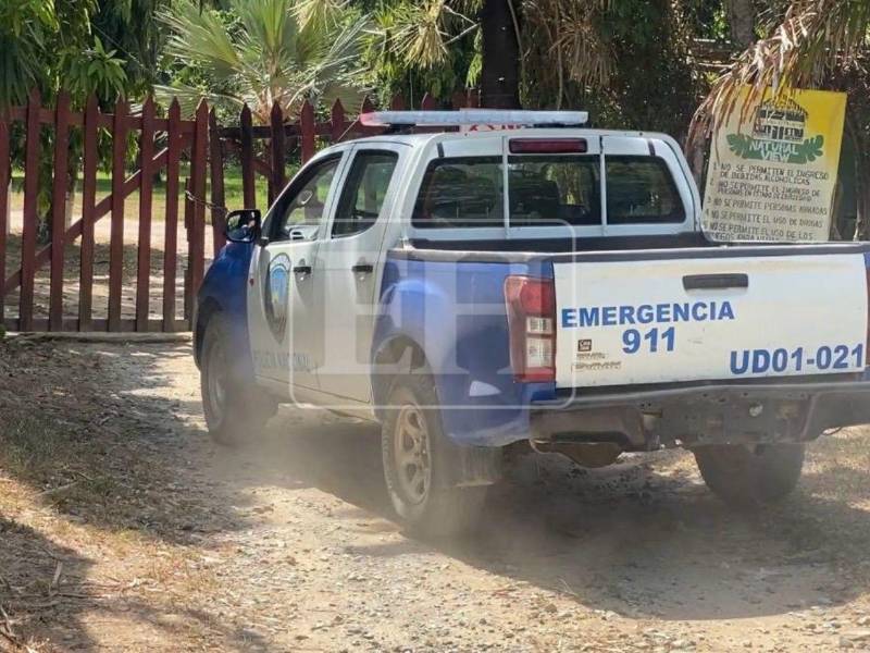 Ambos hombres estaban comiendo en el restaurante del balneario cuando fueron atacados.