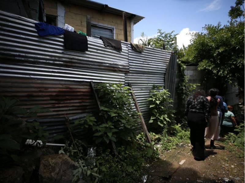Así es el camino que se debe recorrer para llegar a la zona de desastre de la colonia Guillén.