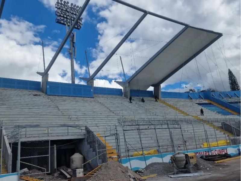 Remodelación del estadio Nacional de Honduras: Material del techo y recintos que lo tienen
