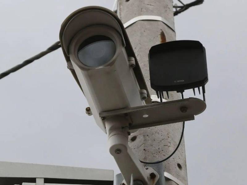 La Alcaldía comenzó a instalar cámaras con monitoreo las 24 horas en puntos críticos de contaminación para identificar a quienes botan basura.