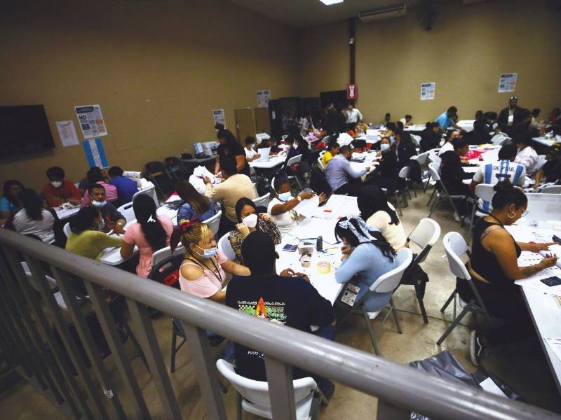 El escrutinio especial se realizará en presencia de los representantes designados por los partidos políticos y las diferentes misiones de observación electoral.