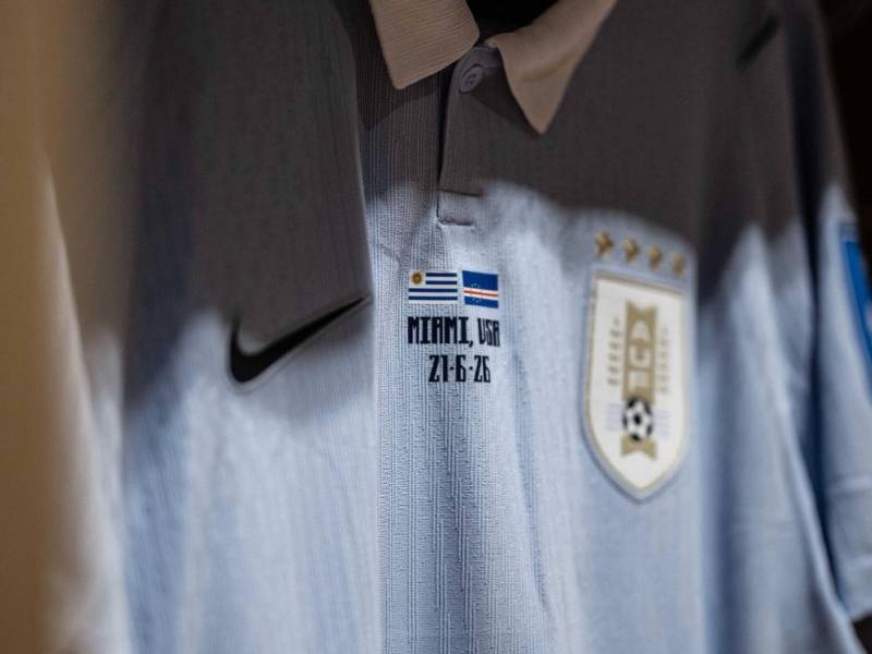 Uruguay llega de iguala ante Arabia Sauduta y busca sacar su primer gane.