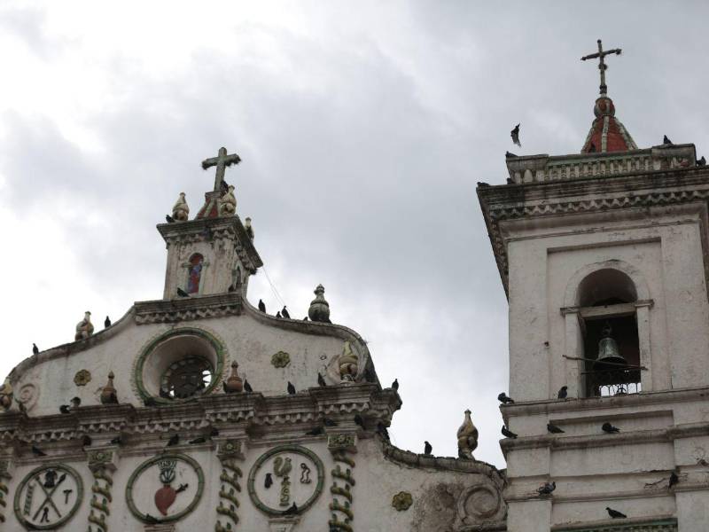 El histórico templo concluido en 1815 necesita restauración urgente para evitar que se siga deteriorando.