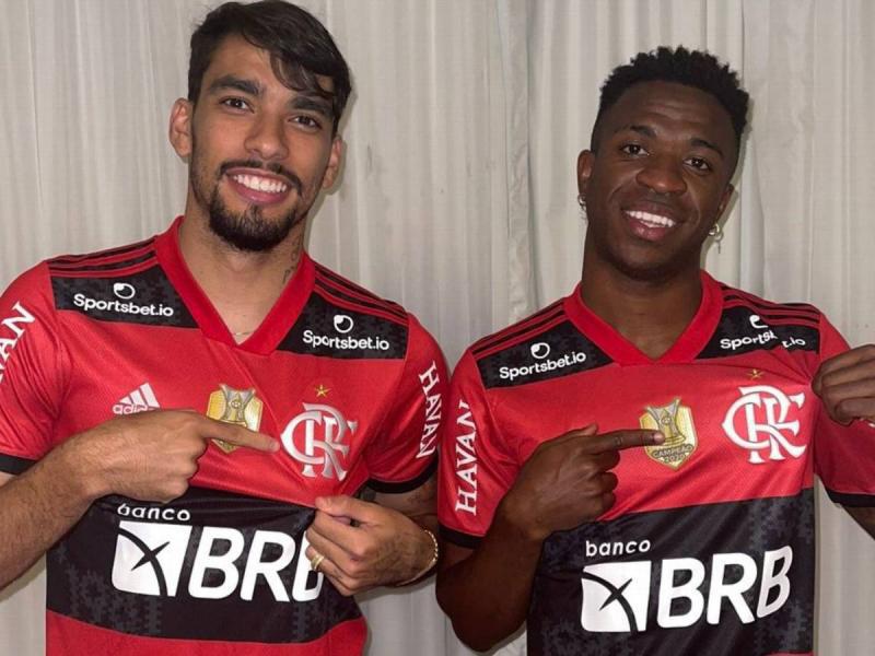 Real Madrid sufre giro inesperado: Club millonario planea quitarle a Vinicius sin pagar nada