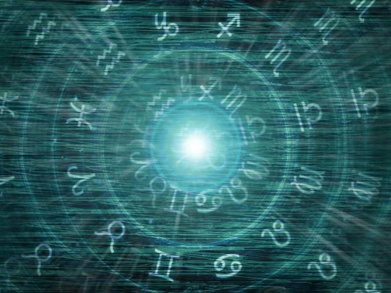 Horóscopo de hoy: decisiones clave, cambios emocionales y alerta en las finanzas