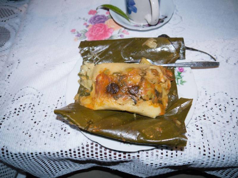 Descubre el secreto para cocinar unos nacatamales hondureños perfectos.